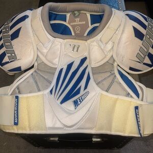 Warrior Method Shoulder Pads Sr’10 M